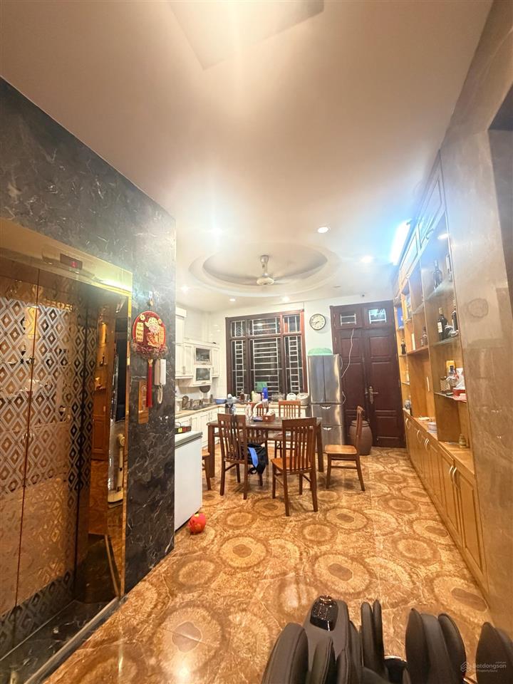 Hàng hiếm lê đức thọ view hồ thoáng đẹp 6 tầng thang máy giá 20 tỷ!