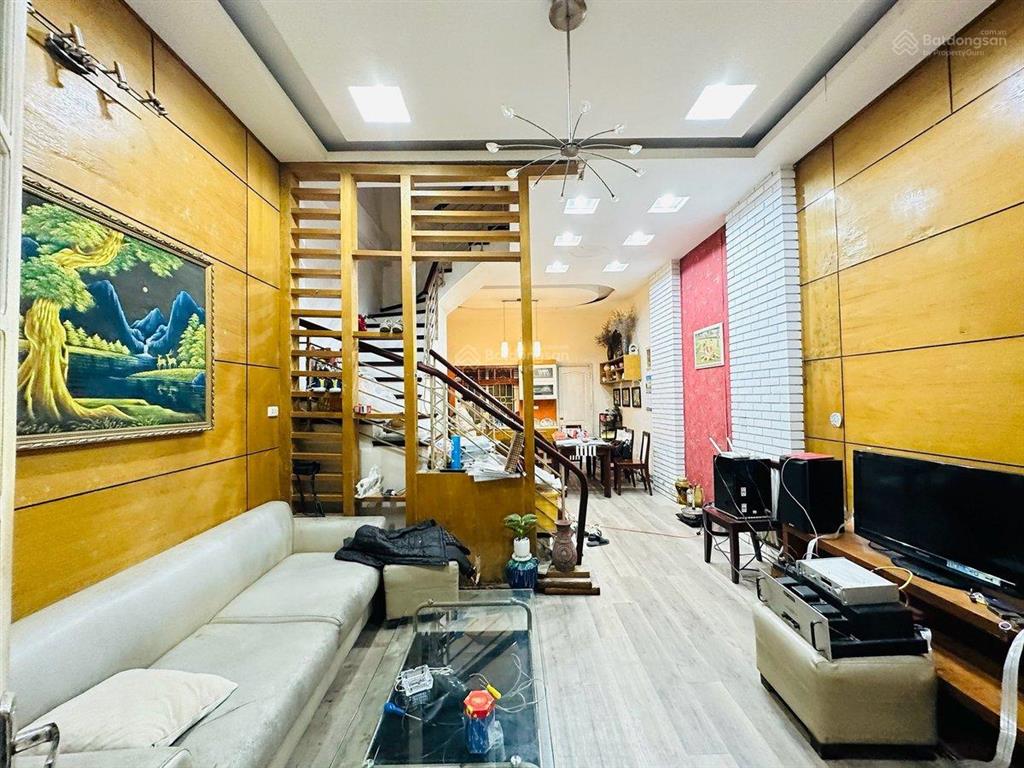 Hàng đẹp phú đô nhà dân xây chắc chắn 50m 4 tầng giá 8,8 tỷ!