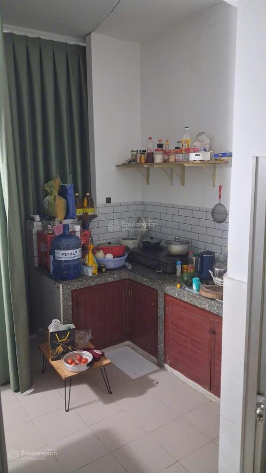 Cho thuê phòng rộng trong nhà nguyên căn  trần não q2