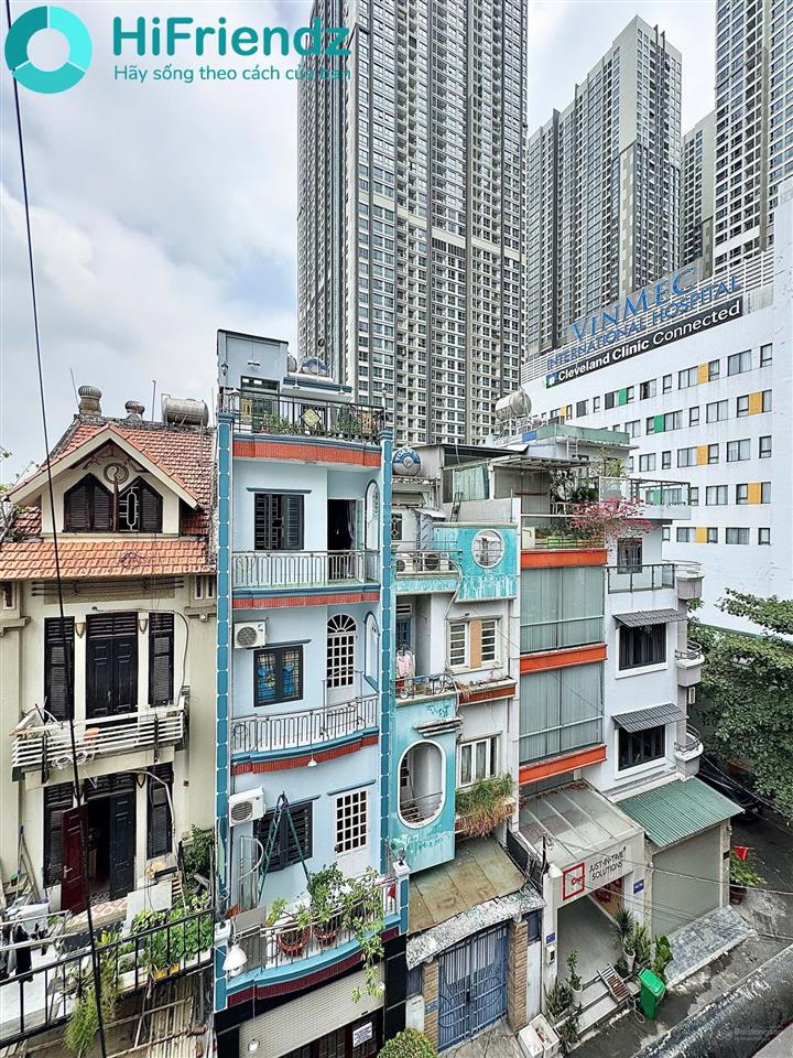Sang nhượng phòng  hướng quận 1