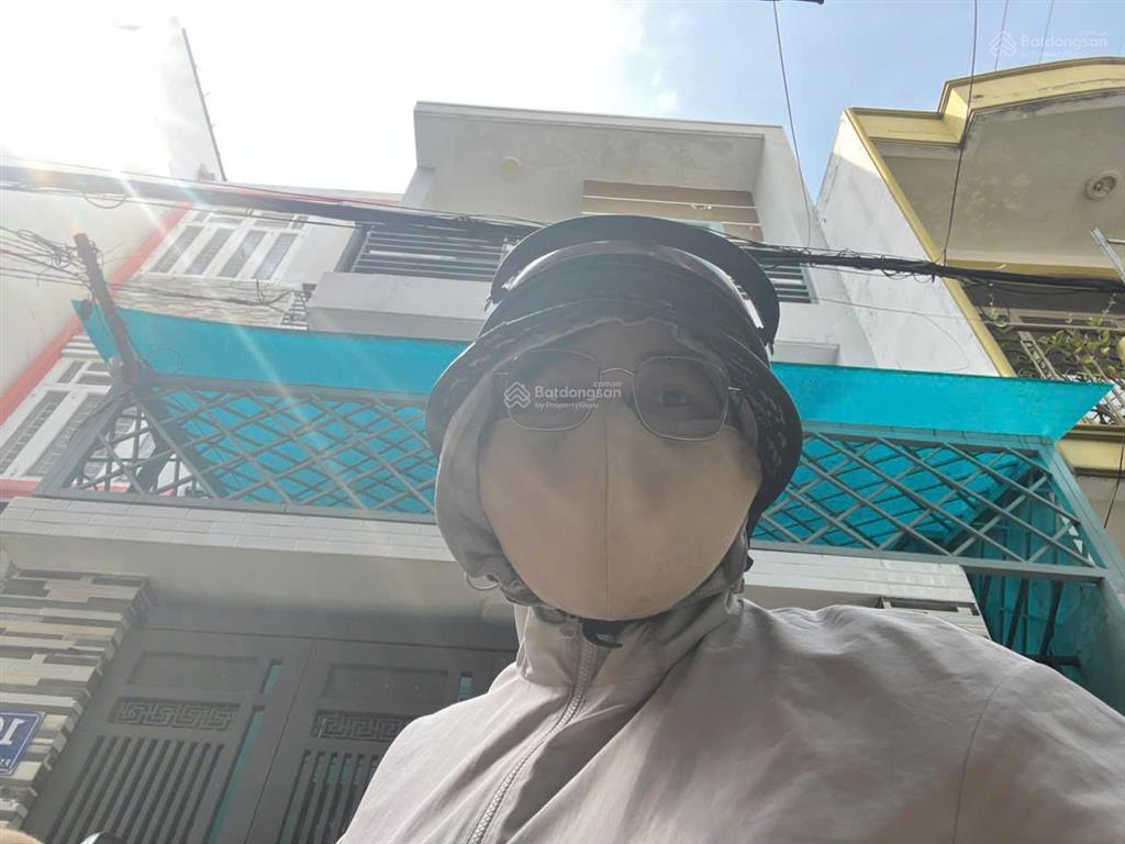 Nhà đẹp ở ngay  mặt tiền thụt  diện tích lớn 80m2 ngang 4 x 20m6.8 tỷ