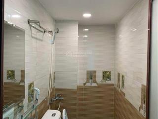 Nhà đẹp ở ngay  mặt tiền thụt  diện tích lớn 80m2 ngang 4 x 20m6.8 tỷ