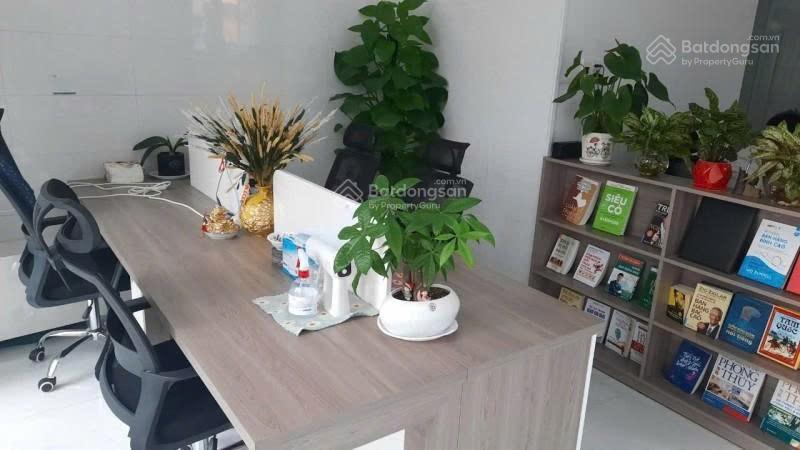 Siêu phẩm  lô góc  mặt tiền vườn lài  vị trí đẹp, kinh doanh sầm uất  giá chỉ 5.7 tỷ
