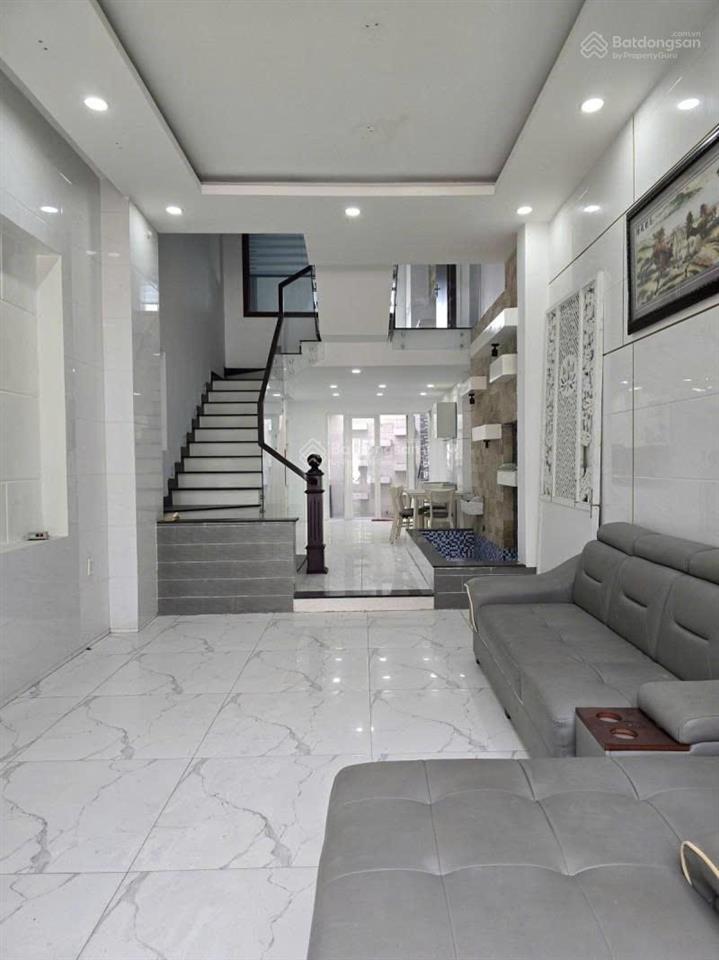 Nhà hẻm 4 tầng xe hơi vào nhà  mặt tiền vườn lài  vị trí đẹp, kinh doanh sầm uất  giá chỉ 9.95tỷ