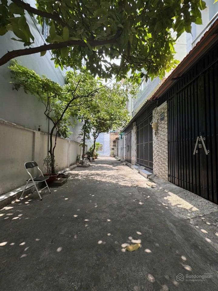 Nhà 3 tầng khu phú thọ hòa ngang 4m dễ thiết kế  gần nhiều trường đại học  khu phố ăn đêm sầm uất