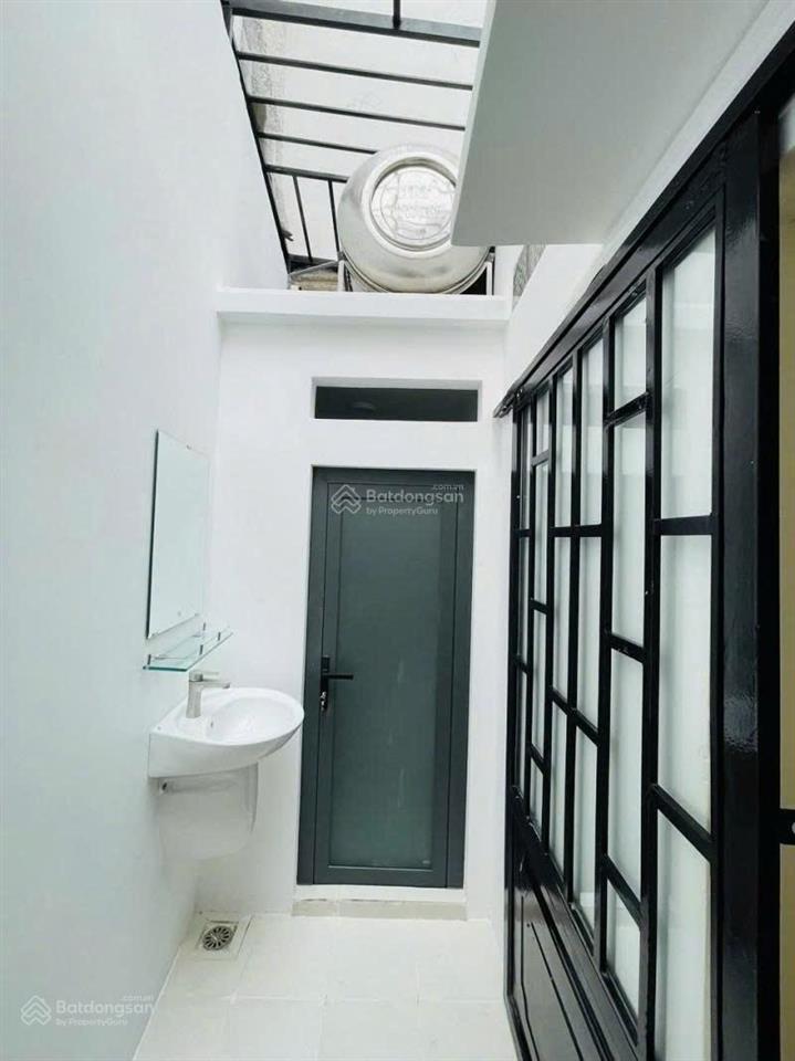 Nhà nguyễn văn yến  chợ phan an sát quận 6 nhà 2 tầng hẻm to sạch đẹp dt vuông vức 4x15 chỉ 7 tỷ