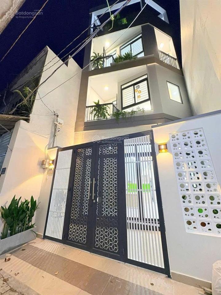 Nhà đẹp ngay khu vip nguyễn thế truyện  tương lai mặt tiền 30m  lô góc  7.35 tỷ5 x 11m2