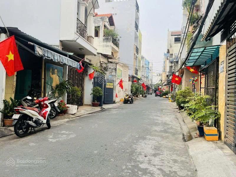 Hẻm xe tải 1 bước ra mặt tiền vườn lài  sổ a4 hoàn công đủ  cho thuê 15 triệu/ tháng77m29.7 tỷ