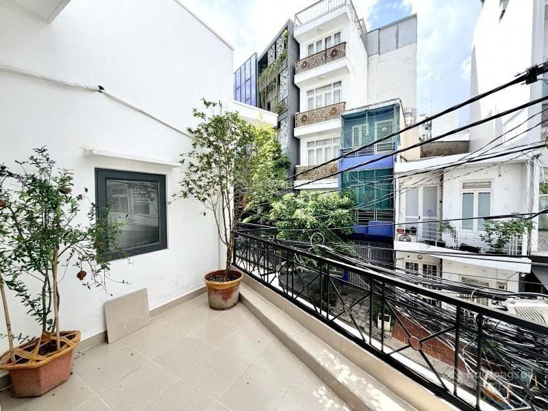 Lô góc 3 mặt thoáng  mặt tiền đường xe tải tránh tân sơn nhì  vị trí siêu đẹp  kinh doanh tốt