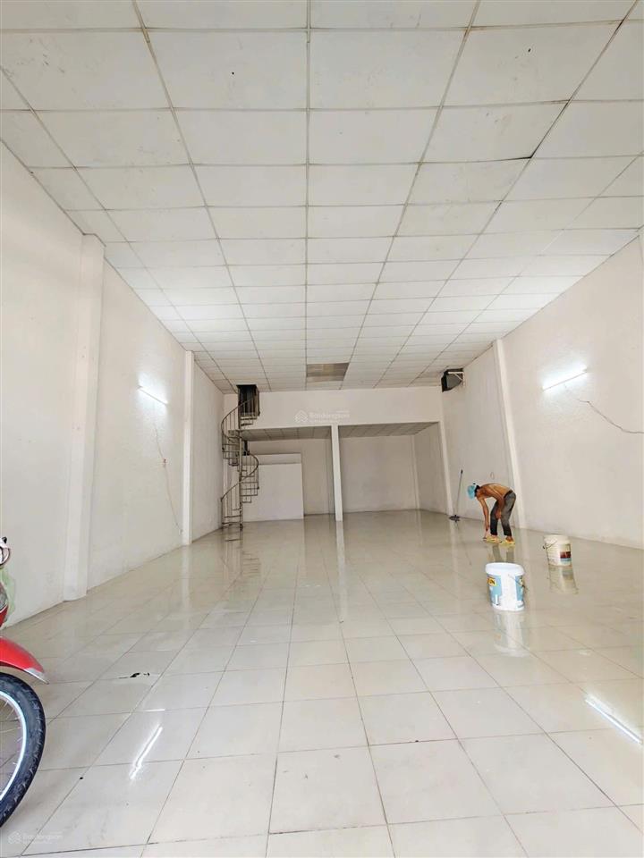 Cho thuê mt đỗ bí, phú thạnh, dt8x19m, cấp 4, giá 21 tr/tháng