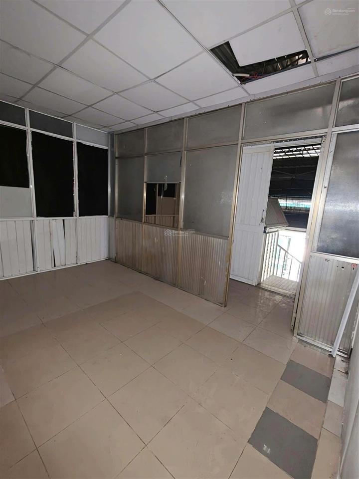 Cho thuê mt đỗ bí, phú thạnh, dt8x19m, cấp 4, giá 21 tr/tháng