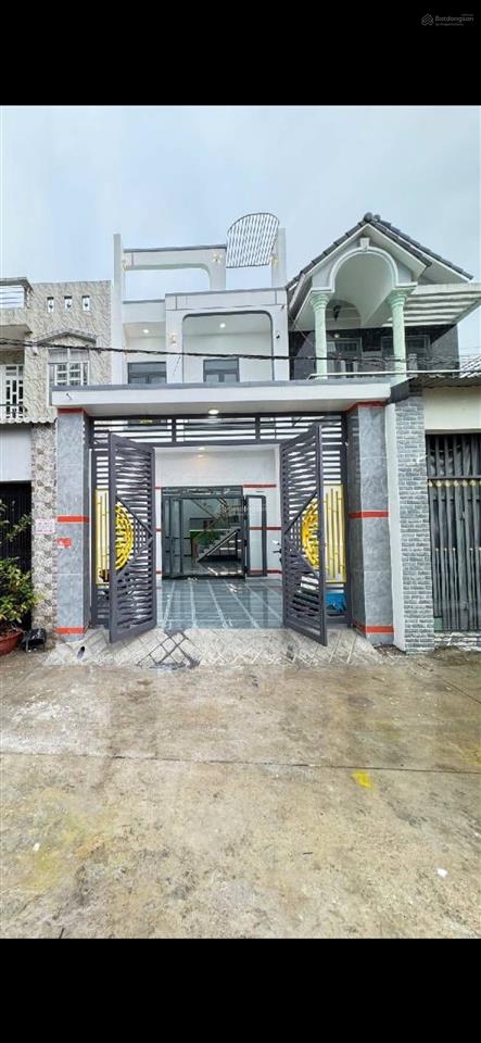 Bán. căn nhà. một /. ra đường nguyễn thị định. dt 53m. 2 tầng 4pn 2wc. chủ nhiệt bán gấp