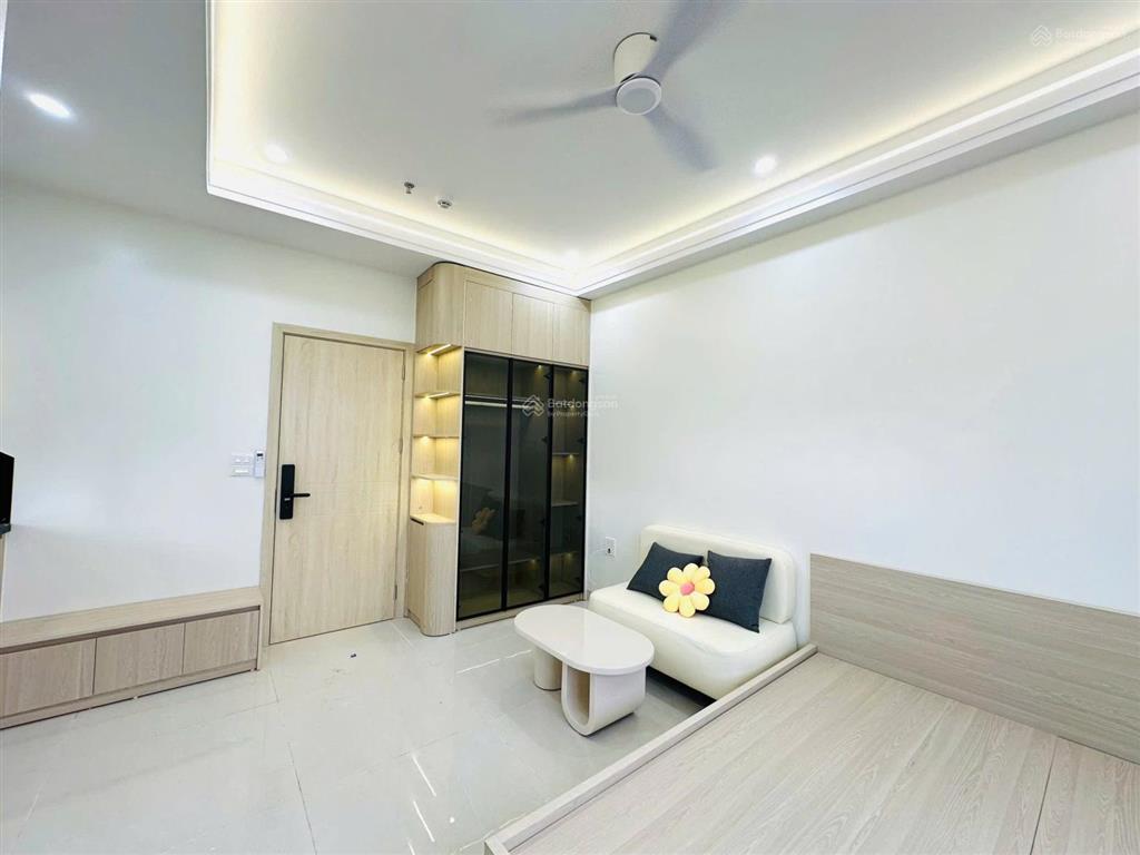Ngõ 1 bùi xương trạch  gác xép rộng rãi có thể nằm 4 người, ban công thoáng sáng