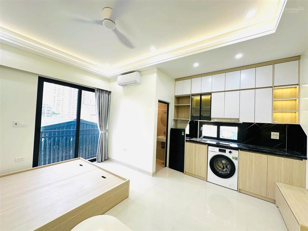 Ngõ 1 bùi xương trạch  gác xép rộng rãi có thể nằm 4 người, ban công thoáng sáng