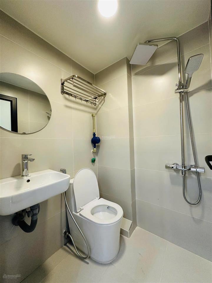 Ngõ 1 bùi xương trạch  gác xép rộng rãi có thể nằm 4 người, ban công thoáng sáng