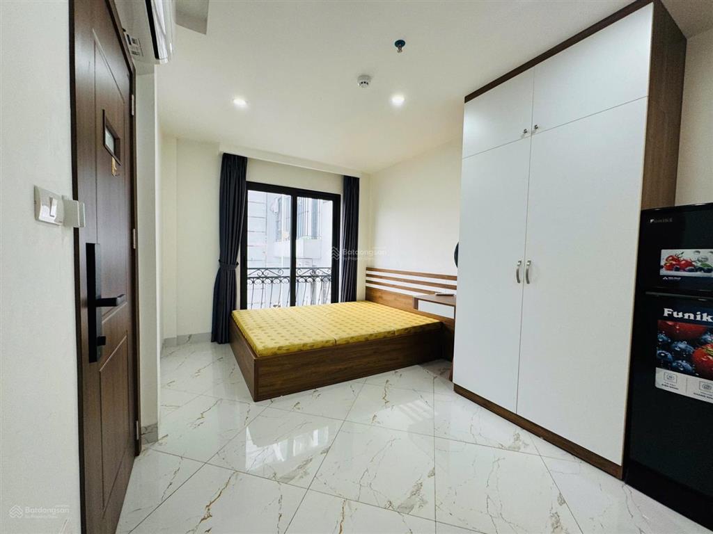 Nguyễn lương bằng  trung tâm đống đa, gần rất nhiều các trường đại học