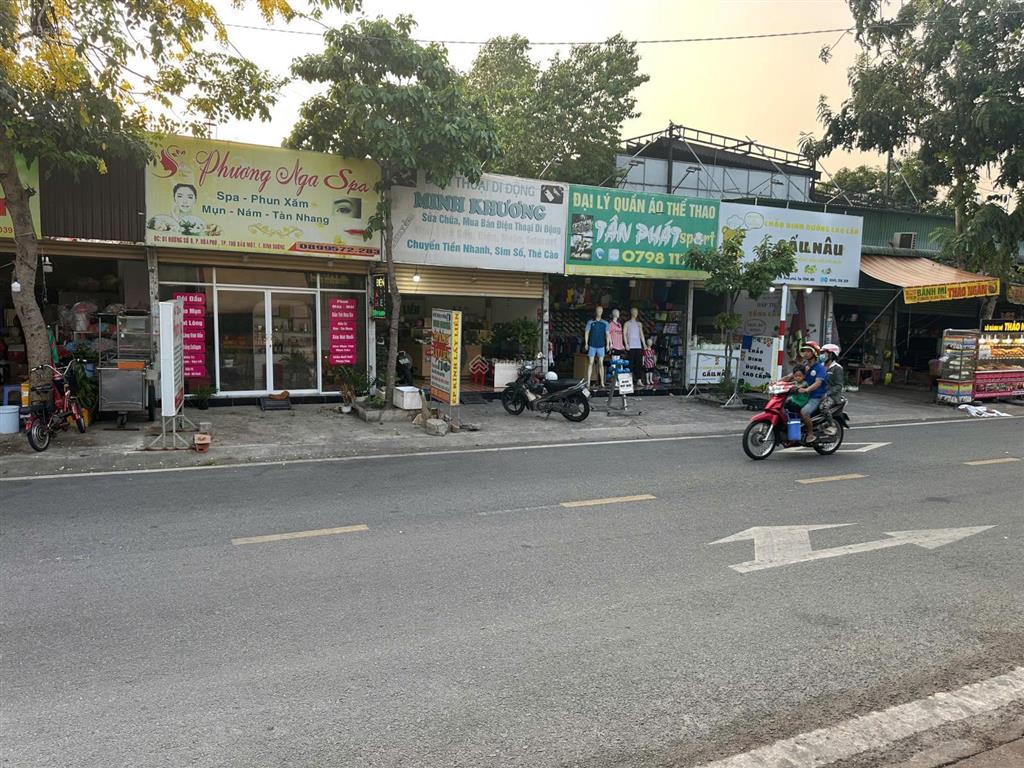 Bán đất mặt tiền vĩnh tân tân uyên  sát vsip 2  đang có thu nhập 58tr/tháng