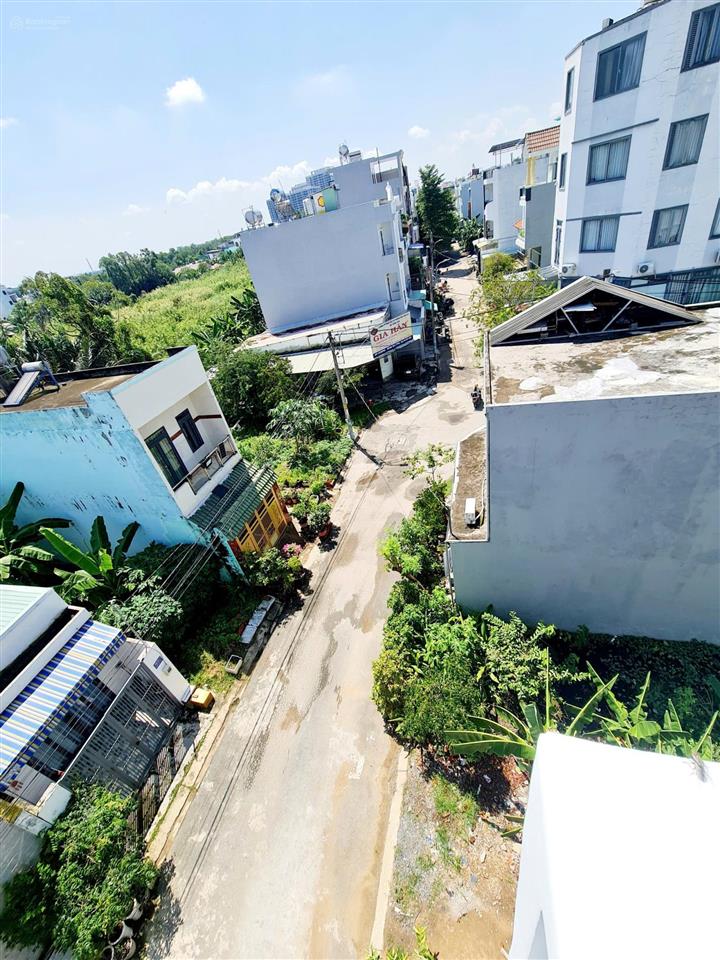 Chính chủ bán nhà ngay chợ long trường