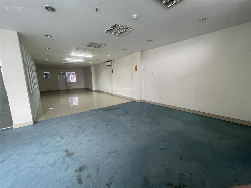 Cho thuê văn phòng 130m2/lầu tại trung tâm quận 6, giá 16 triệu/tháng/lầu 130m2