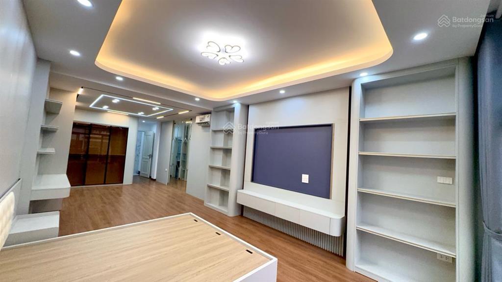 Bán nhà 7t khu phân lô có hè phố kim đồng, hoàng mai, hà nội. giá 23,3tỷ