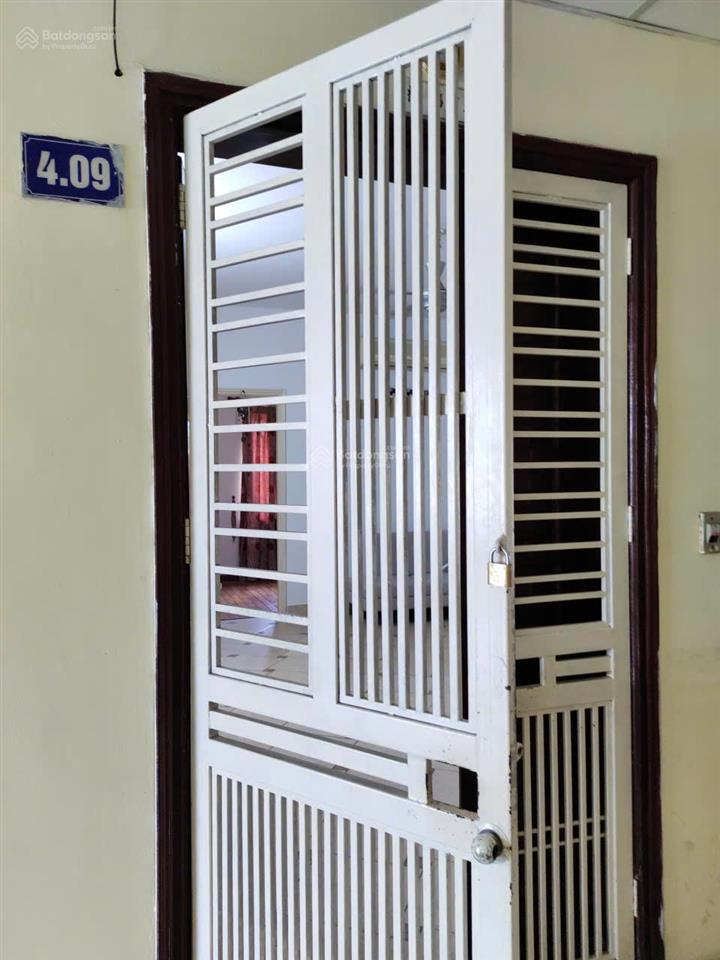 Chính chủ cần bán nhanh căn 409 g4 mặt phố vũ phạm hàm 3n 2vs 2 ban công 107m2 sổ đỏ