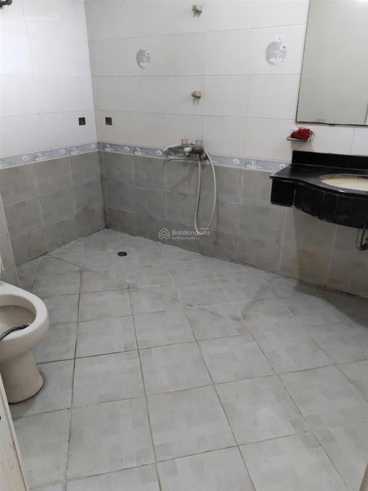 Chính chủ cần bán nhanh căn 409 g4 mặt phố vũ phạm hàm 3n 2vs 2 ban công 107m2 sổ đỏ