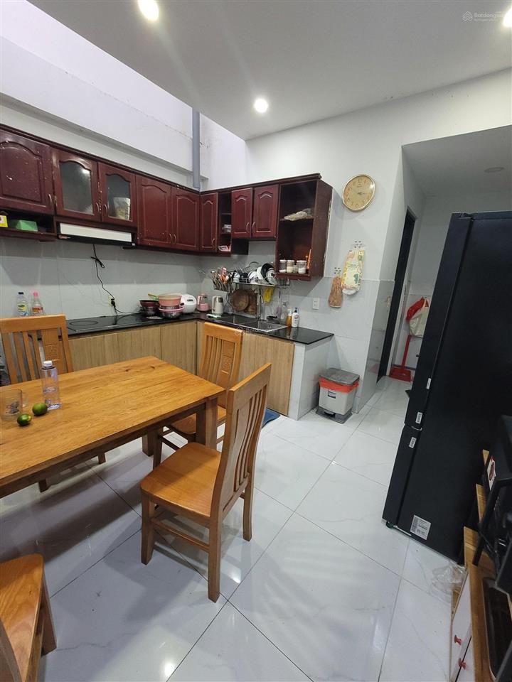 Nhà 2 tầng 5,2*22m, mặt tiền chợ nghĩa phát p7 tân bình 17.48tỷ