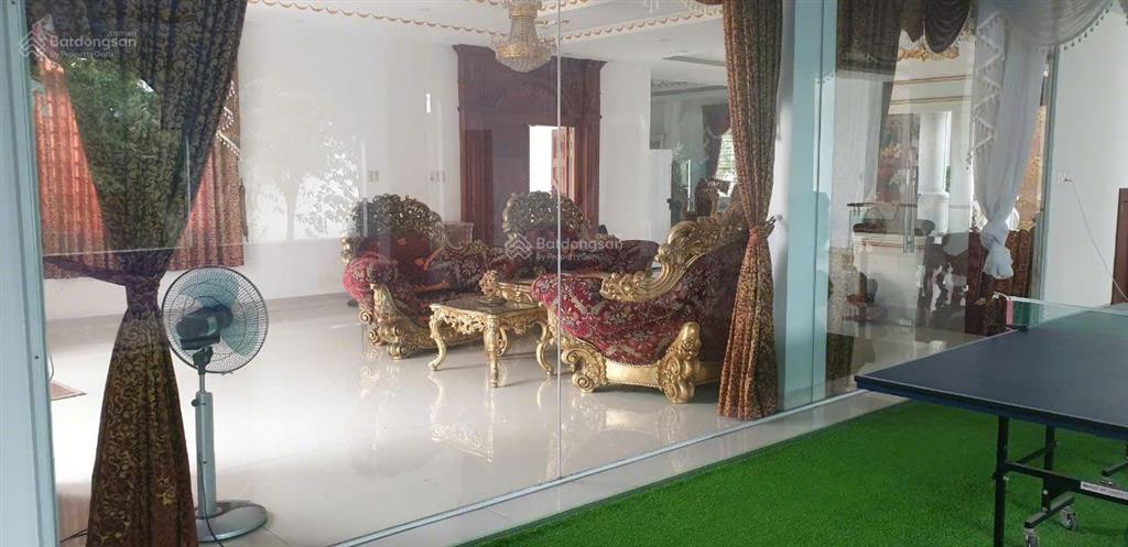 Siêu biệt thự đông bắc q12  1233,9m2  5 tầng  có hồ bơi, thang máy