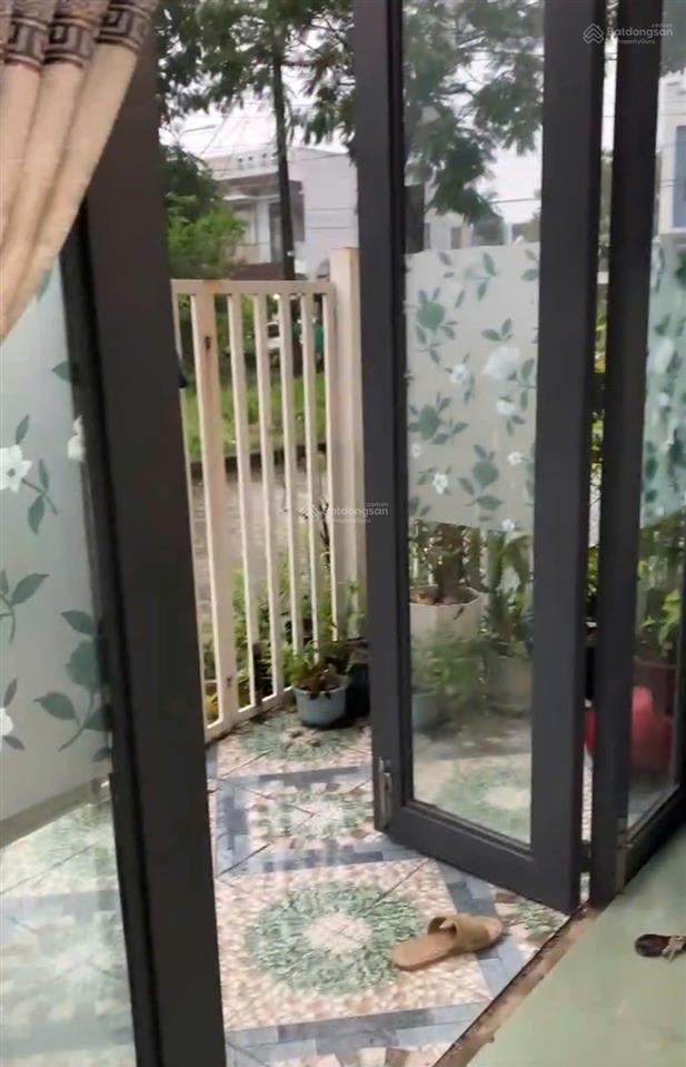 Nhà gác lửng kiên cố vị trí thuận tiện, ở là thích!