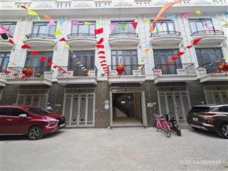 Chính chủ bán nhà shophouse liền kề 45m2 4 tỷ 3pn, 3wc phường chương mỹ vị trí tương lai quy hoạch