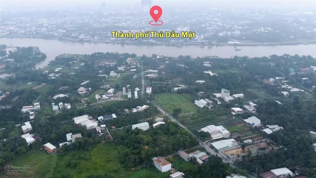 Lô đất nền mặt tiền kênh rạch dứa , gần chợ bình mỹ 140m2.