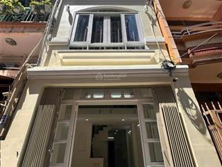 Bán nhà nguyễn văn cừ q5310m nhà 1 trệt lửng 3 lầu + sân thượng gồm 4 phòng ngủ +4 toilet