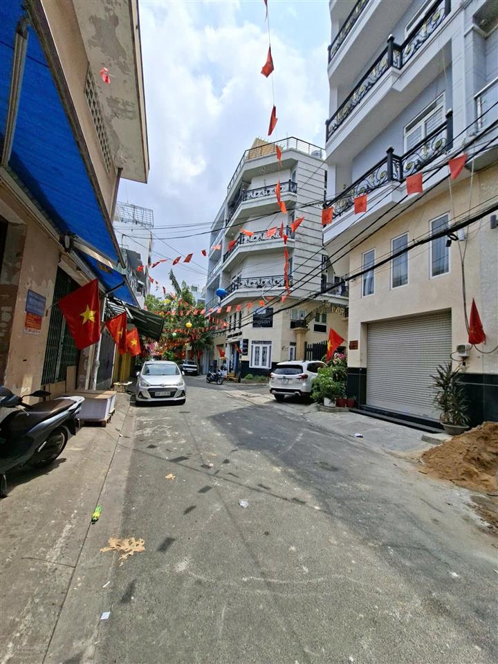 Bán nhà 10 tỷ hẻm oto 55/10 nguyễn trãi quận 5  3.7x14m 3 tầng ngay quận 1