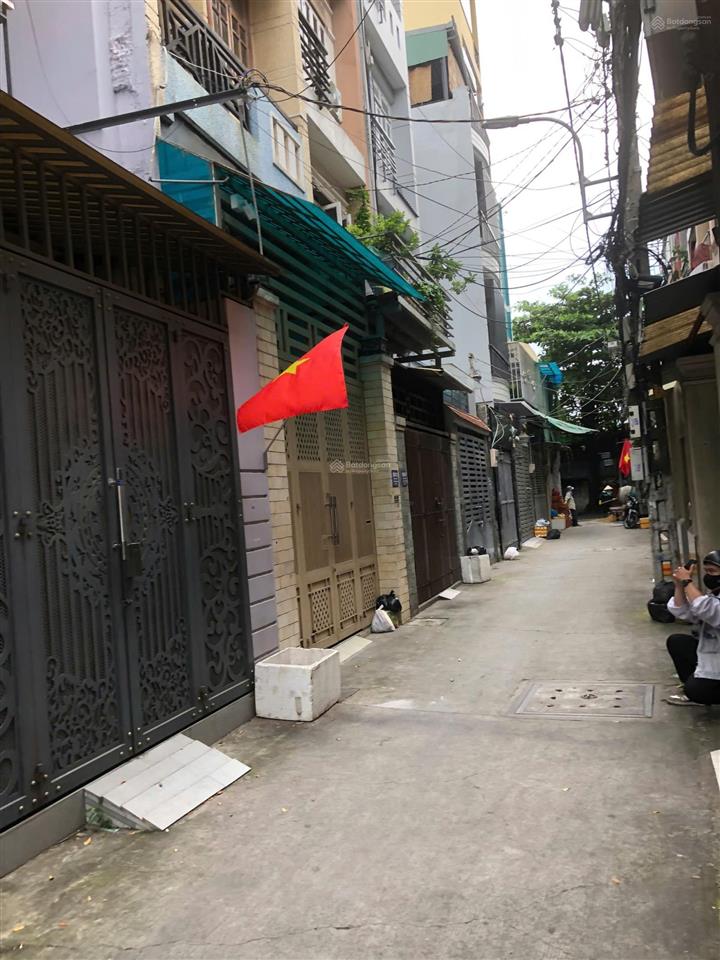 Bán nhà cực ngon 11.3 tỷ hxh 141/16 đường 3 tháng 2 quận 10  5x10m 5 tầng