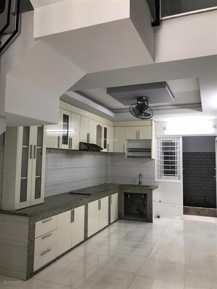 Bán gấp nhà ô tô 457/18 sư vạn hạnh, quận 10, 3x16m, 5 tầng, giá 10 tỷ