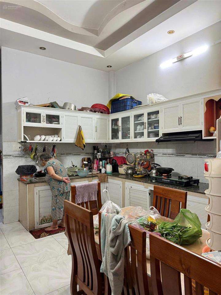 Bán nhà mặt tiền ngay 30 tân châu tân bình 3.5x14m 4 tầng 7 tỷ