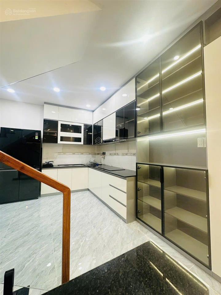 Bán nhà hẻm ô tô 256 nguyễn tiểu la, quận 10  giá 13,2 tỷ 3,5x13m 4 tầng hẻm sang hiếm nhà bán