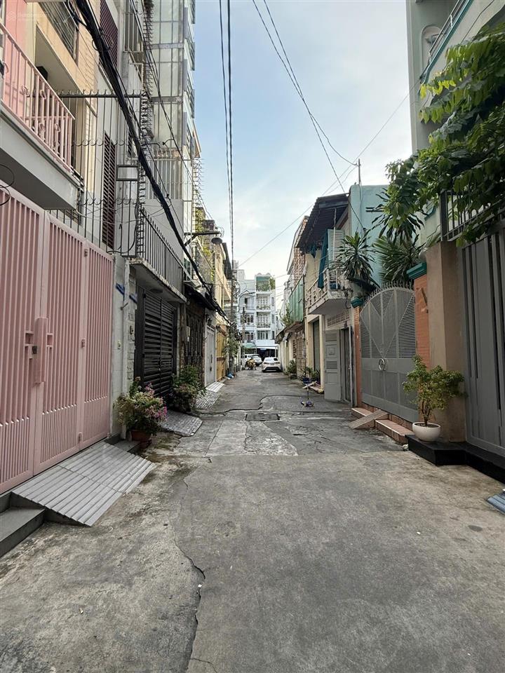 Bán nhà hẻm ô tô 256 nguyễn tiểu la, quận 10  giá 13,2 tỷ 3,5x13m 4 tầng hẻm sang hiếm nhà bán