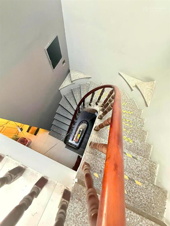 Bán nhà hẻm ô tô nguyễn ngọc lộc  40,8m2 chỉ 6,2 tỷ, nhà 3 tầng cho thuê 20tr/tháng