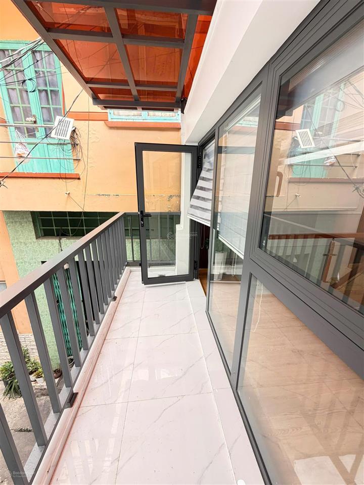 Bán nhà hẻm âu cơ quận 11  3.5x12m 2 tầng giá chỉ 4.9 tỷ ngay lê địa hành