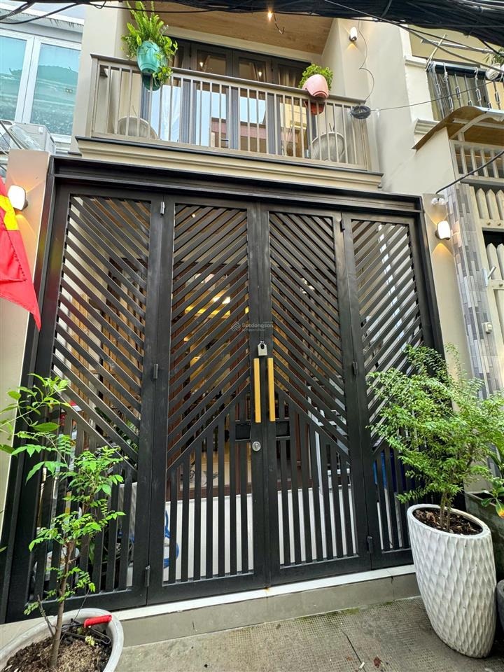 Bán nhà hxh nguyễn đình chiểu quận 3  diện tích 3.3x10m  3 tầng mới  8.3 tỷ