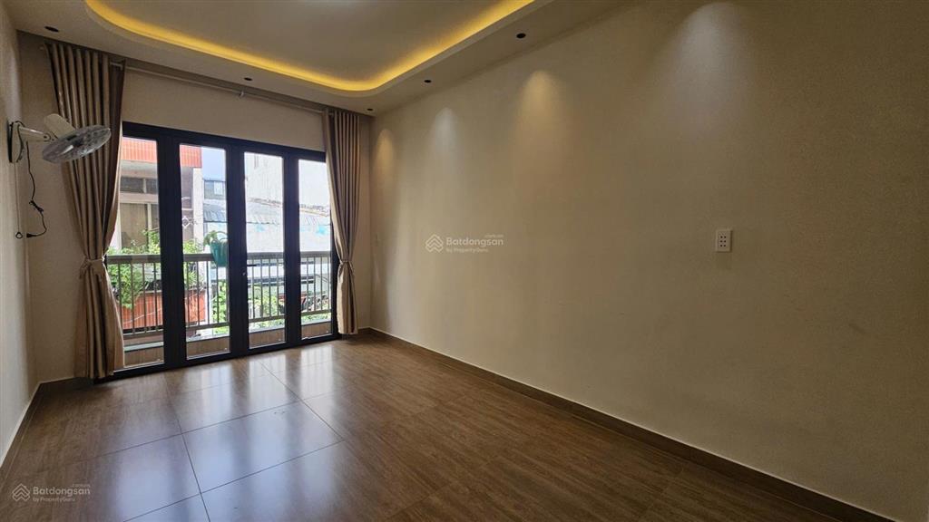 Bán nhà hxh nguyễn đình chiểu quận 3  diện tích 3.3x10m  3 tầng mới  8.3 tỷ