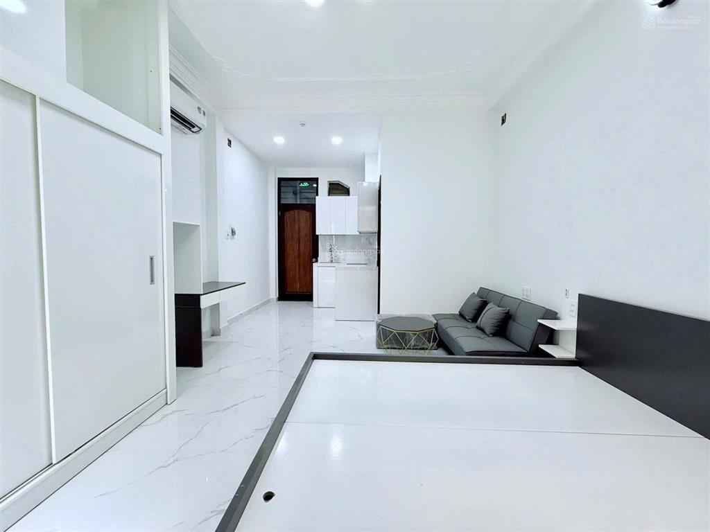 Cho thuê nhà trọ view đẹp 35 m2, 5,5 triệu tại tô hiến thành, p 12, q10, tp.hcm