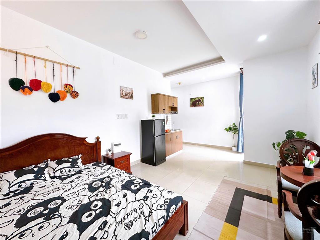 Trống căn studio bancol rộng 35m2 ngay thành thái đi bộ qua đh bách khoa bệnh viện 115 quận 10