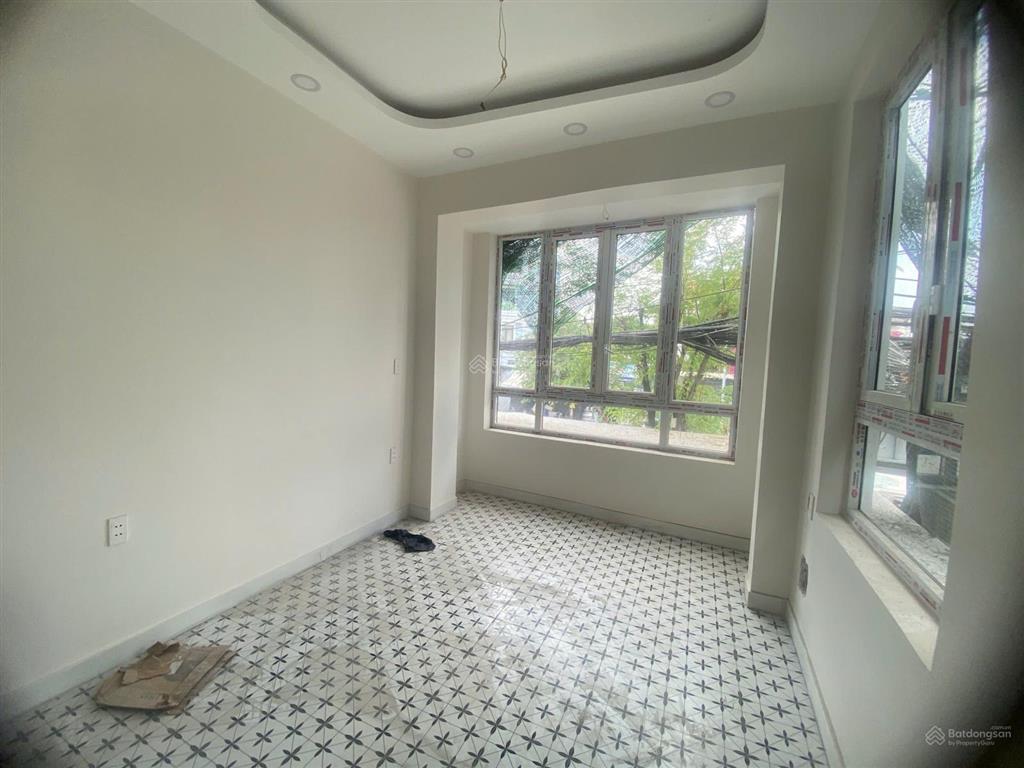 Bán nhà mới xây mặt tiền kinh doanh huỳnh tấn phát. dt 4m x 12m. 3 tầng. kinh doanh mọi ngành
