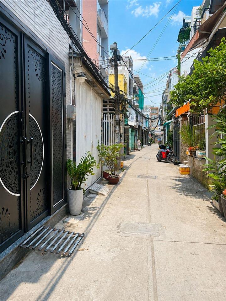 Bán nhà cạnh lotte. 5 tầng. 5 phòng ngủ. dtsd 140m2. chỉ 5 tỷ đồng tí
