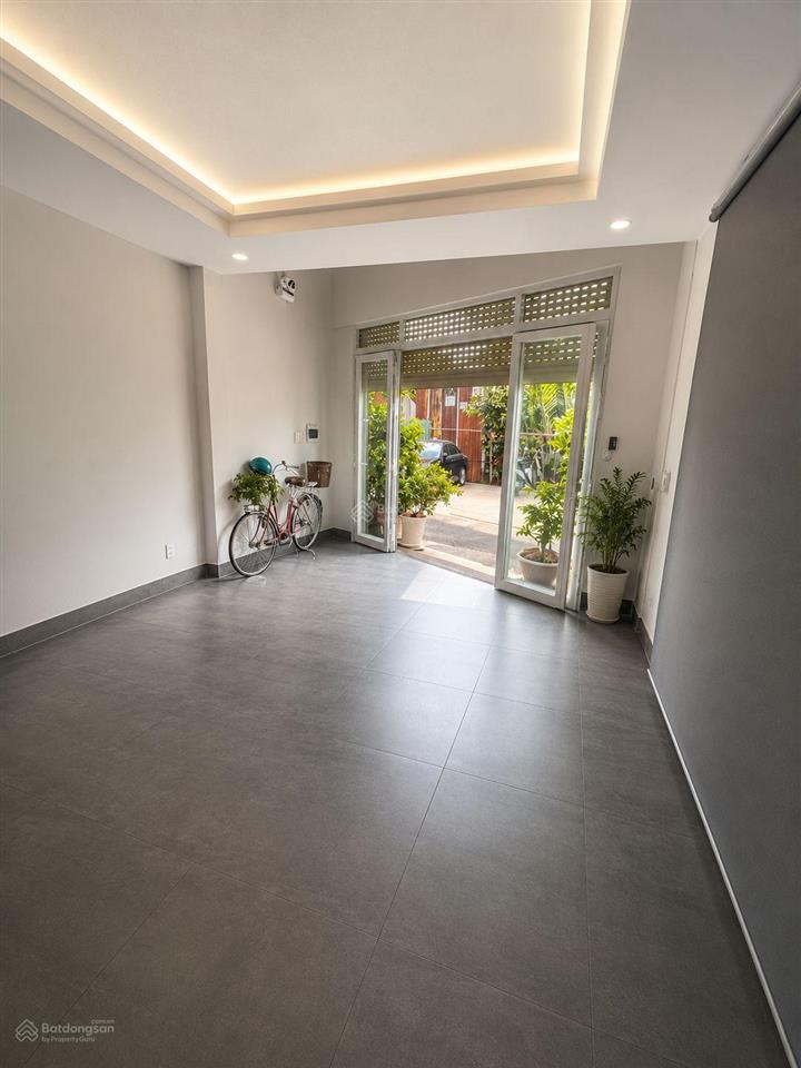 Bán nhà quận 7 hẻm xe hơi, ngang 5m, 4 tầng đẹp, full nội thất, giá 8 tỷ nhỉnh
