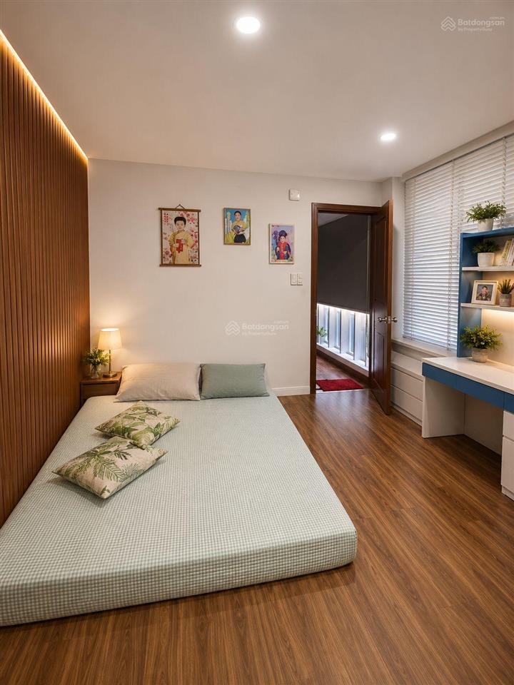 Bán nhà quận 7 hẻm xe hơi, ngang 5m, 4 tầng đẹp, full nội thất, giá 8 tỷ nhỉnh