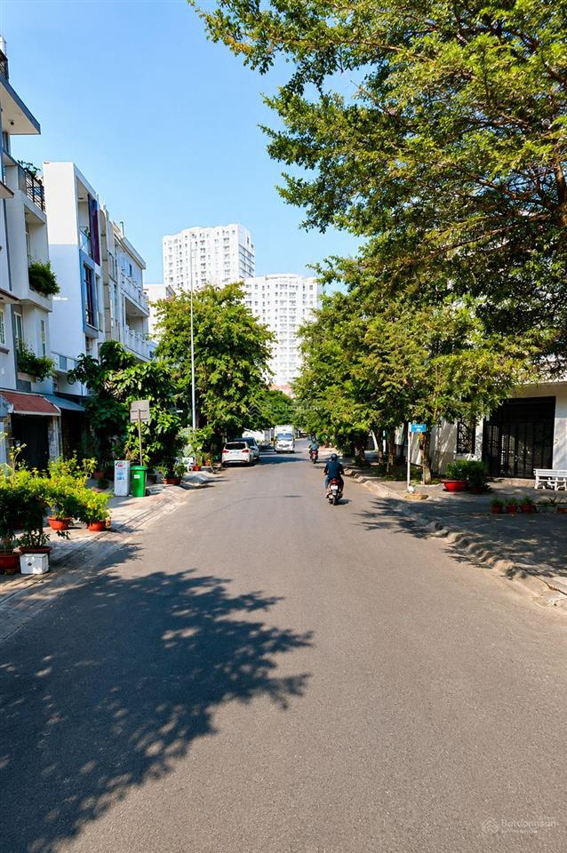 Siêu phẩm kdc him lam quận 7 nhà đẹp ở ngay khu dân trí cao đẳng cấp bậc nhất q7 .chỉ 20 tỉ nhỉnh