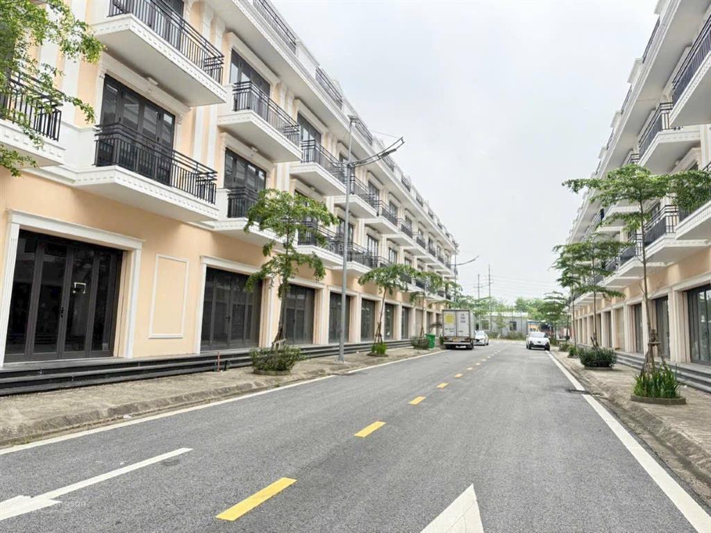 Vietsing square vsip "con gà đẻ trứng vàng" tại trung tâm từ sơn